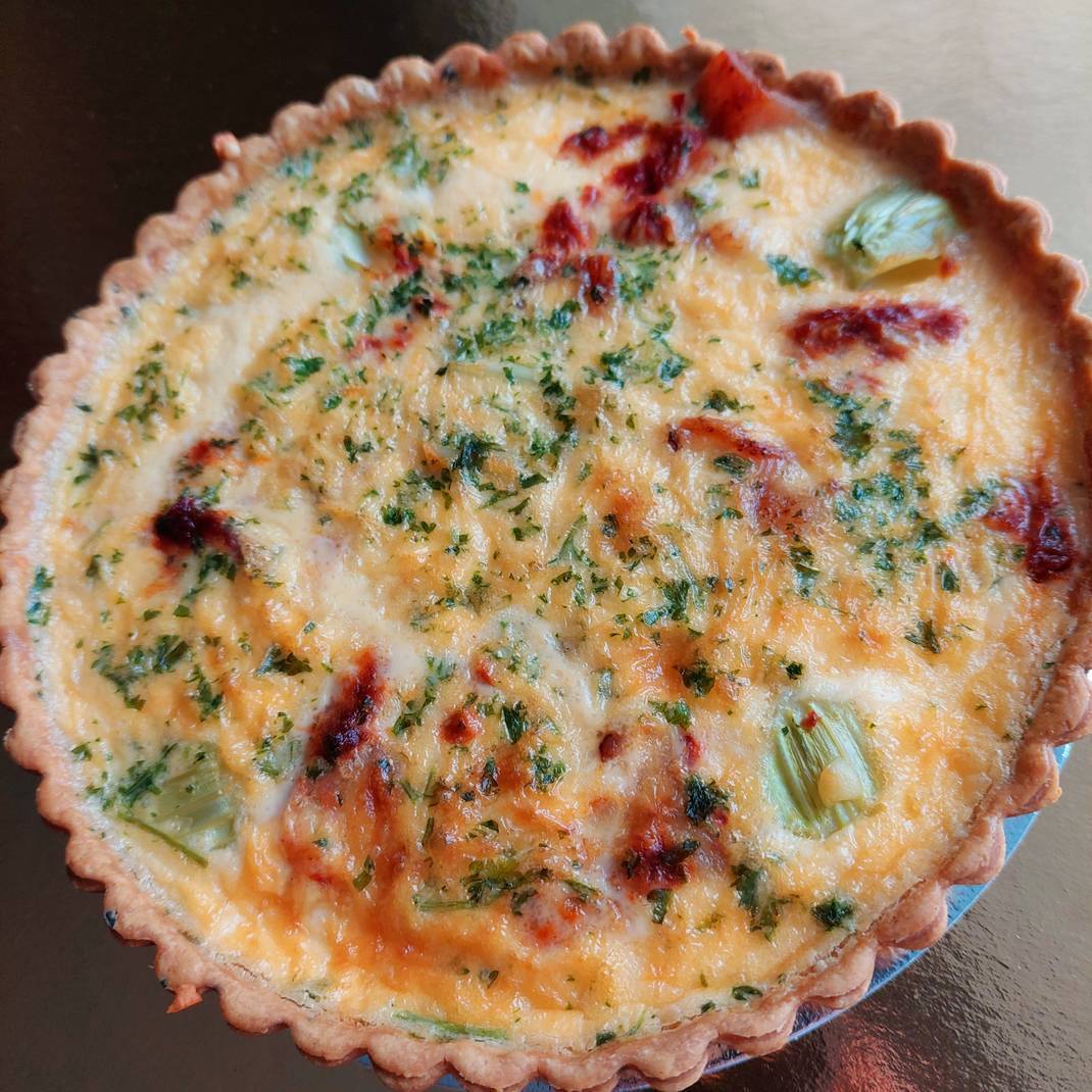 Vegetarian Christmas Quiche (Large) 