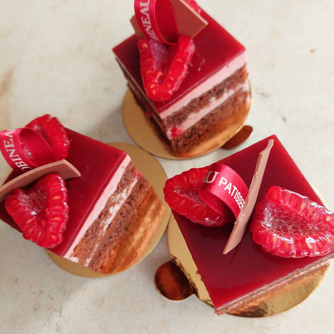 4 Individual Chocolate & Raspberry Delices (usually £4.20 each)