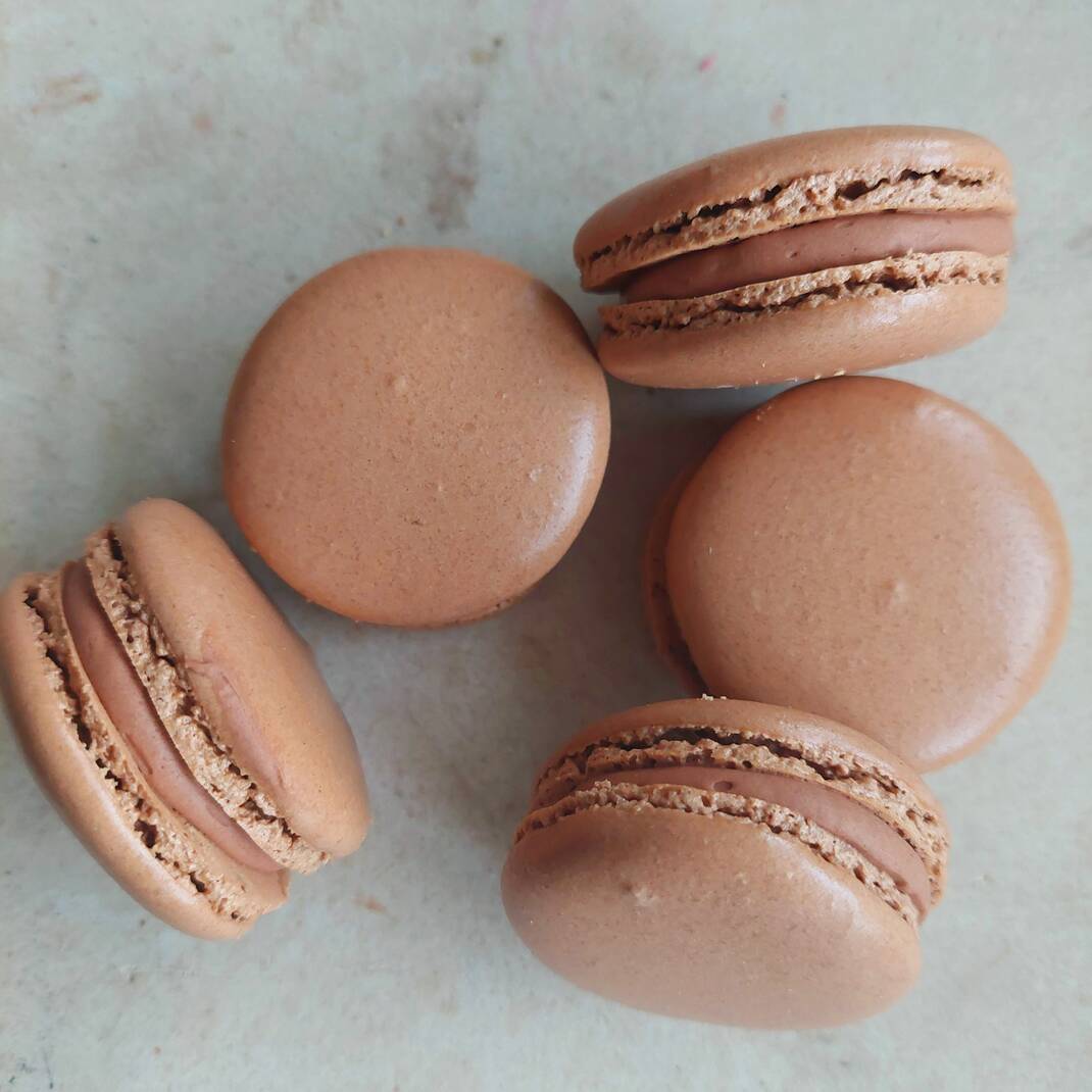 Milk Chocolate Parisian Macaroon