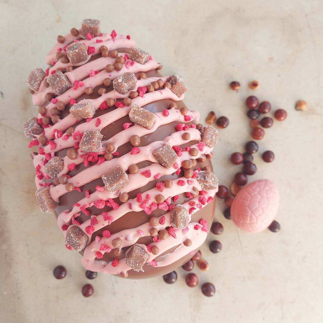 Large Raspberry Fudge Egg